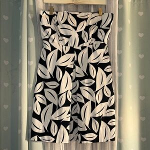 New York & Co Size 10 Strapless Dress